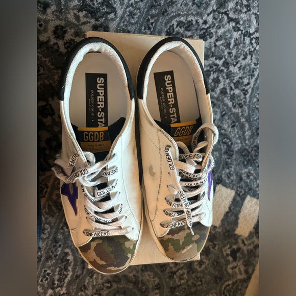 BNWOT Golden Goose SUPERSTAR CLASSIC WITH LIST size 42 / US 9 - Picture 1 of 9